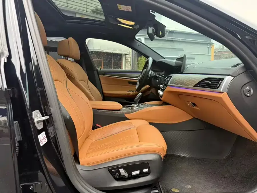 BMW 5 Series BMW 5 Series 2023 530Li Exclusive M Sport Package 2023 — миниатюра 4