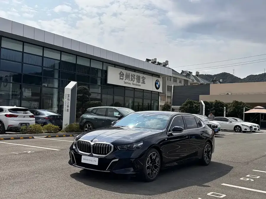BMW 5 Series 2024