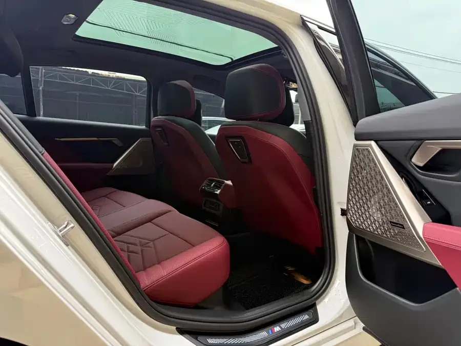 BMW 5 Series BMW 5 Series 2025 530Li Exclusive M Sport Package 2025 — миниатюра 4