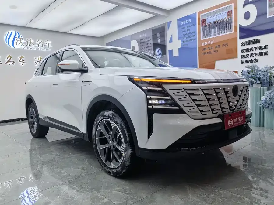 Changan CS75PLUS Changan CS75PLUS 2025 fourth-generation 1.5T New Blue Whale Smart Whale Joy Edition 2025 — миниатюра 4