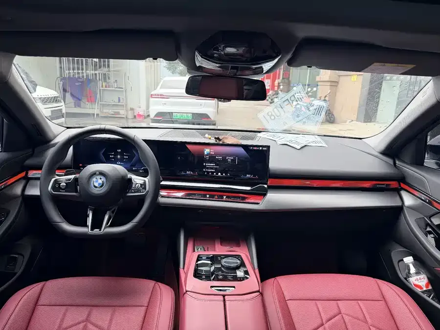 BMW i5 2025 eDrive 35L M Sport Package 2026 — миниатюра 2