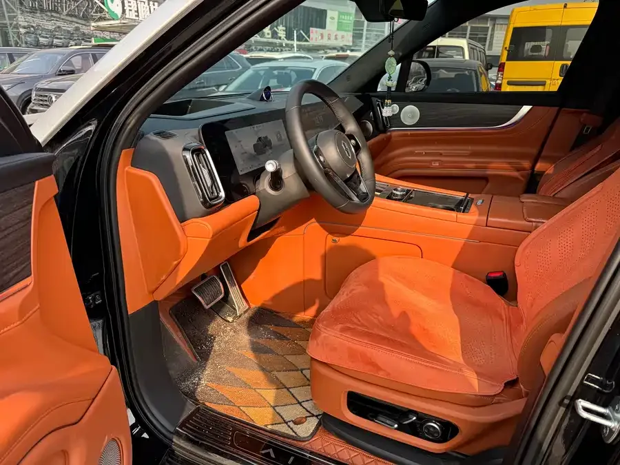 AITO M9 Wenjie M9 2024 Extended Range Max Edition 42kWh 6-seater Edition 2024 — миниатюра 5