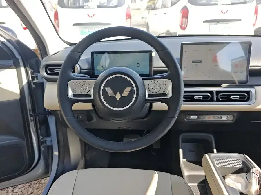 Wuling Bingo PLUS Wuling Bingo PLUS 2024 330km 5-seater version 2026 — миниатюра 2