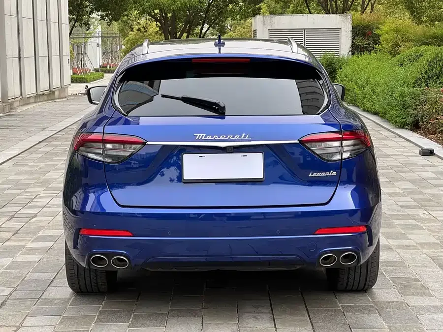 Maserati Levante Levante 2022 2.0T GT Edge Edition 2023 — миниатюра 2
