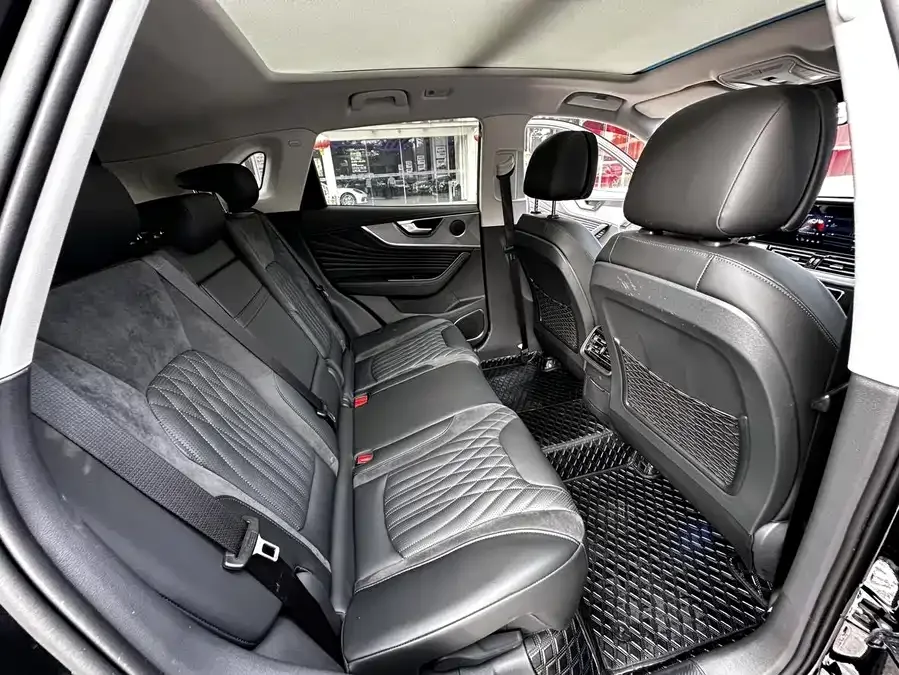 Hongqi HS5 Hongqi HS5 2023 2.0T Flagship Pro Edition 2023 — миниатюра 4