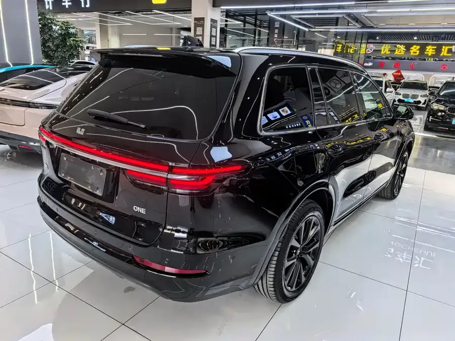 Li Xiang One Ideal ONE 2021 extended range 6-seater version 2022 — миниатюра 5