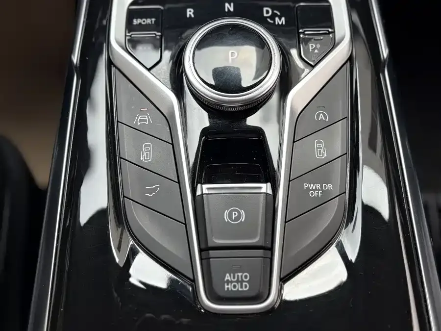 Maxus G20 2021 PLUS 2.0T gasoline automatic smart version 2022 — миниатюра 5