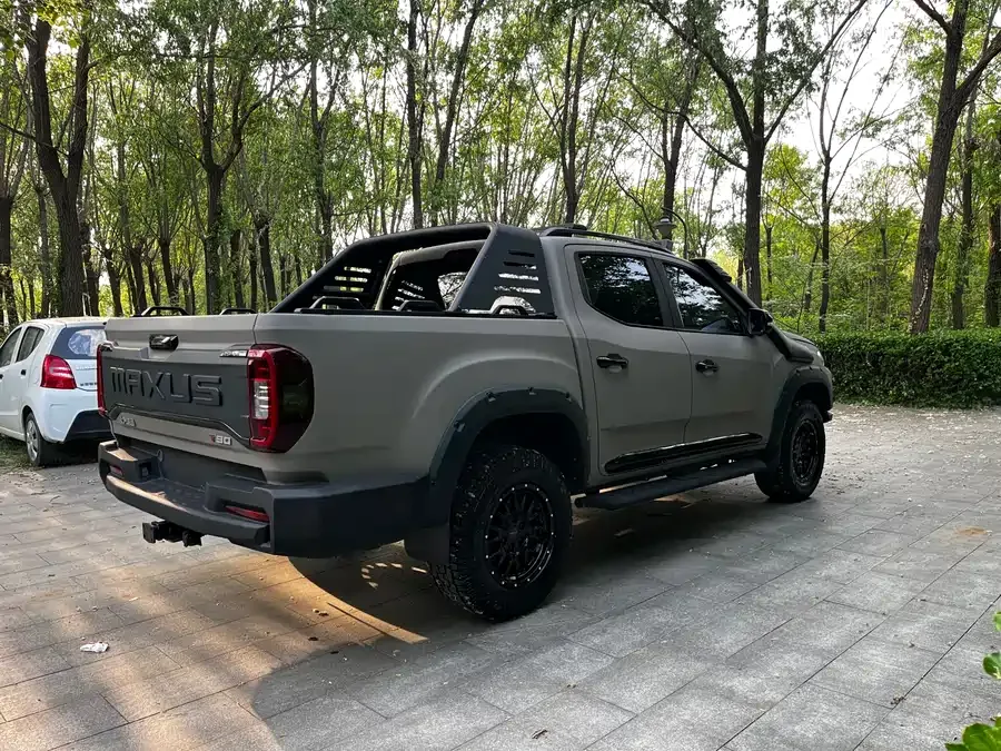 Maxus T90 2022 2.0T Diesel Automatic 4WD SAIC Lamborghini Devil Standard Box 2022 — миниатюра 5