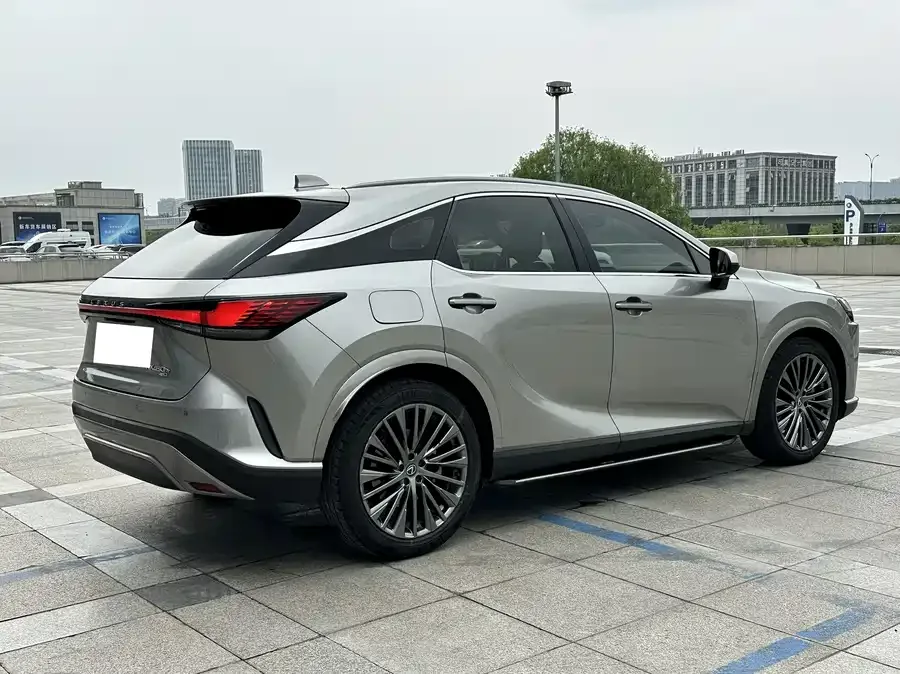 Lexus RX New Energy 2023 450h+ 4WD Enjoy Edition 2023 — миниатюра 5