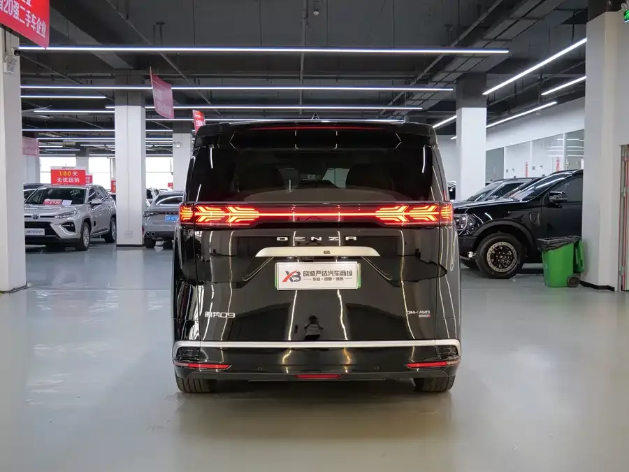 BYD D9 Denza D9 2025 DM-i Intelligent Driving Edition 1020 Four-Wheel Drive Flagship Model 2025 — миниатюра 2