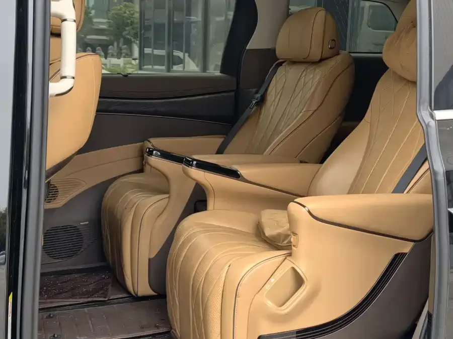 BYD D9 DENZA D9 2022 DM-i 1040 Premium Edition 2023 — миниатюра 2