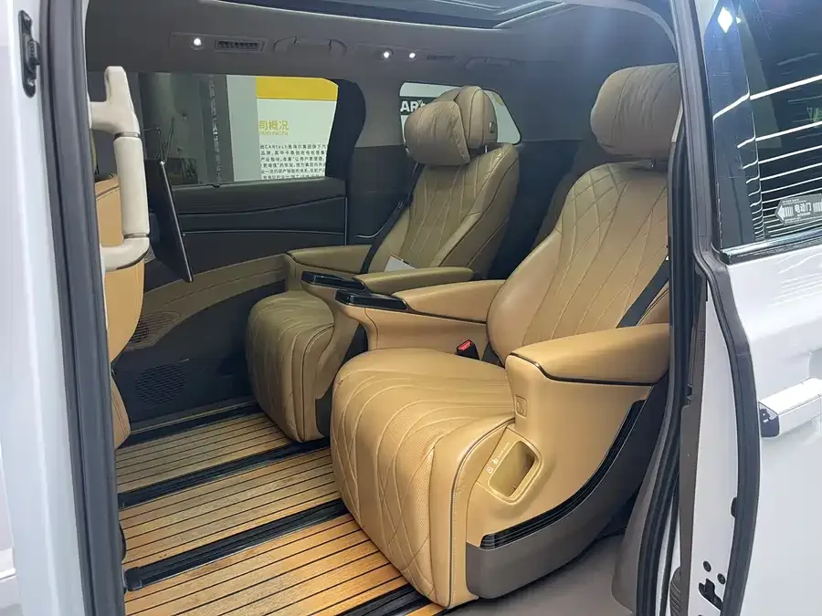 BYD D9 DENZA D9 2022 DM-i 970 4WD Premium Edition 2023 — миниатюра 4