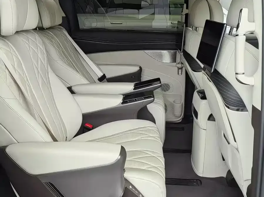 BYD D9 Denza D9 2025 DM-i Intelligent Driving Edition 1020 Four-Wheel Drive Flagship Model 2025 — миниатюра 2