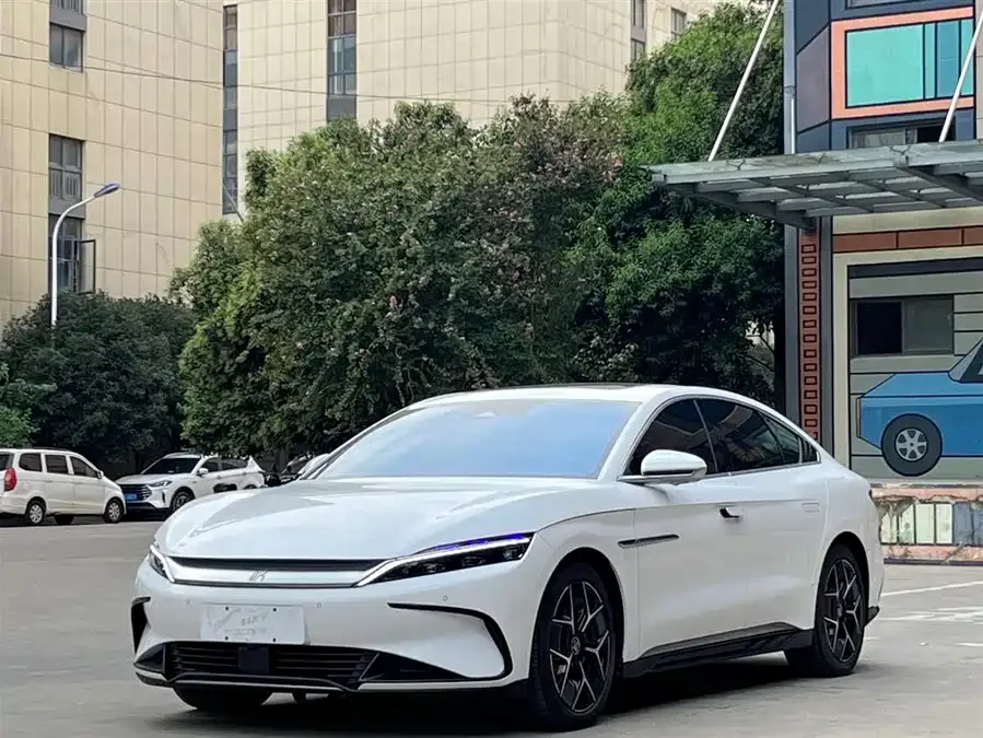 BYD Second-hand Han 2022 EV Genesis Edition 715KM Front-wheel Drive Premium Edition 2022 — фото 1, купить с доставкой в Москву