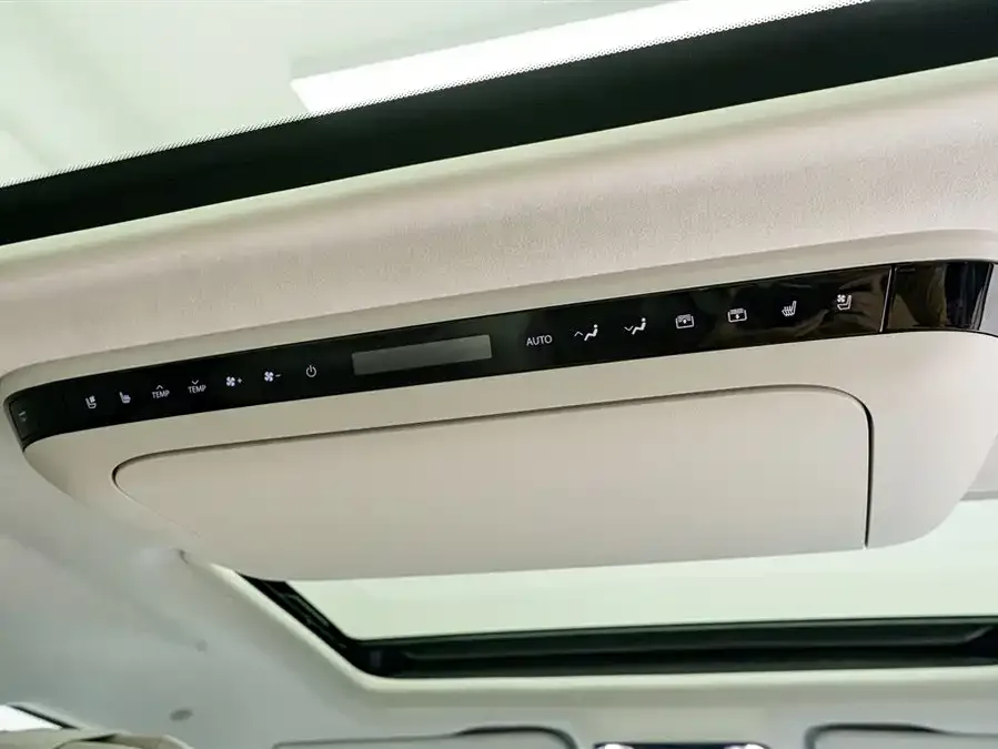 Buick GL8 New Energy 2024 Lu Zun Luxury Edition 6 Seaters 2024 — миниатюра 5