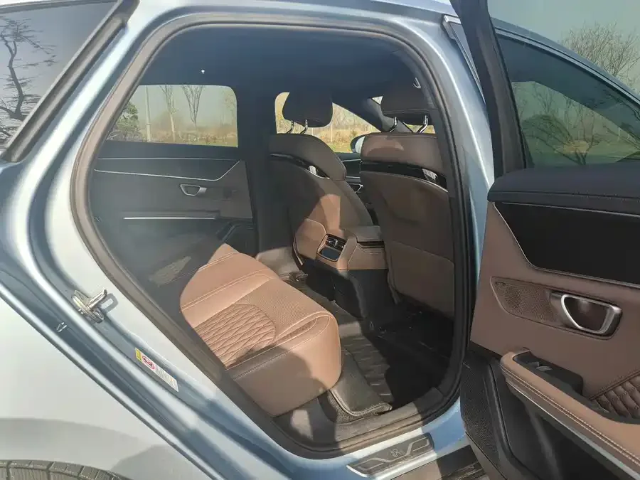 BYD Second-hand Han 2023 DM-i Champion Edition 200KM Flagship 2023 — миниатюра 5