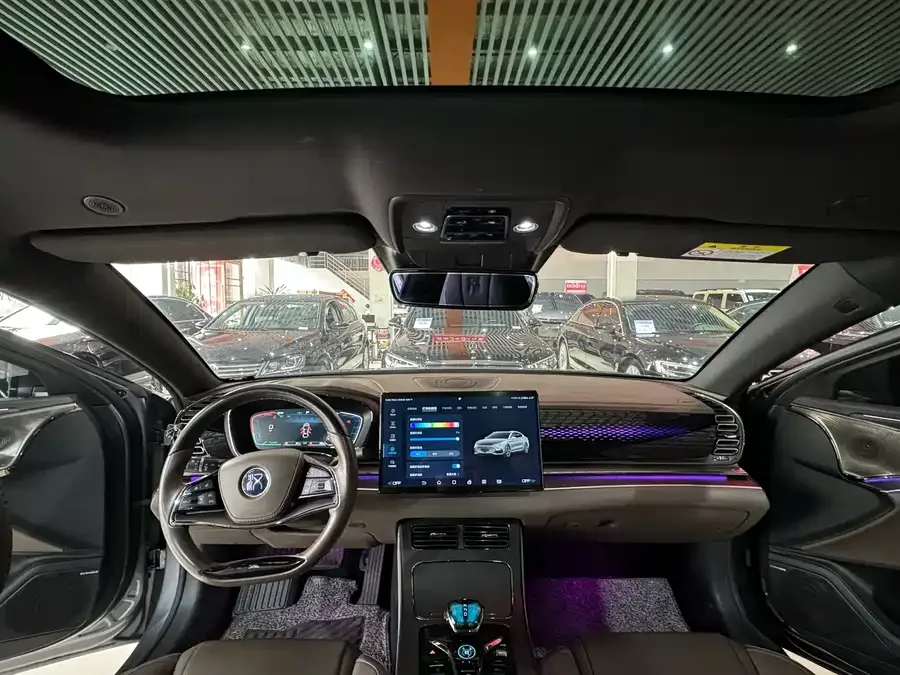 BYD Second-hand Han 2022 DM-i 121KM Premium Edition 2023 — миниатюра 4