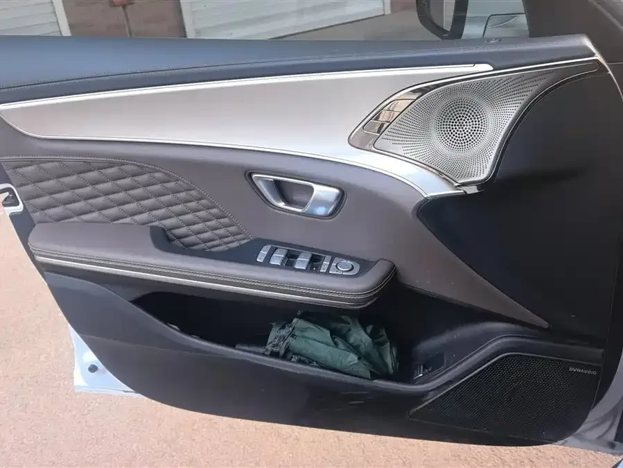 BYD Second-hand Han 2022 DM-i 121KM Premium Edition 2023 — миниатюра 4