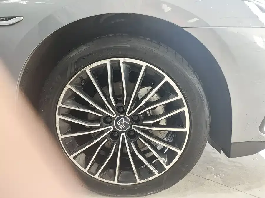 BYD Second-hand Han 2023 DM-i Champion Edition 121KM Premium Edition 2023 — миниатюра 5
