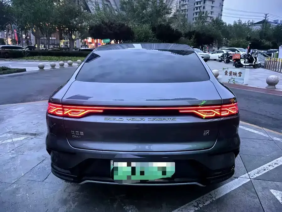 BYD Second-hand Han 2023 DM-i Champion Edition 121KM Premium Edition 2024 — миниатюра 5