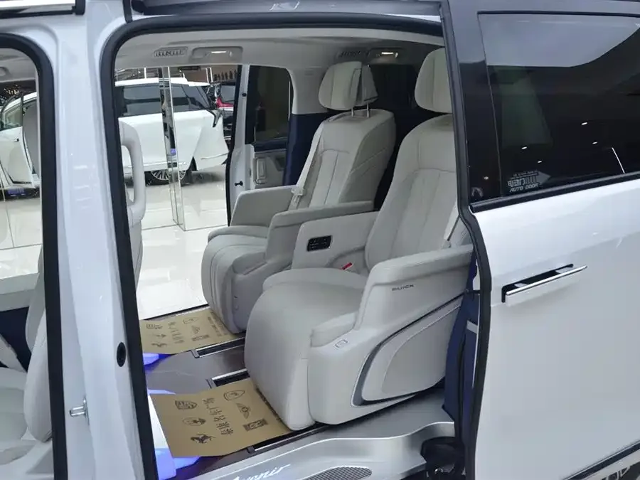 Buick GL8 New Energy 2024 Lu Zun Luxury Edition 7 Seats 2025 — миниатюра 5