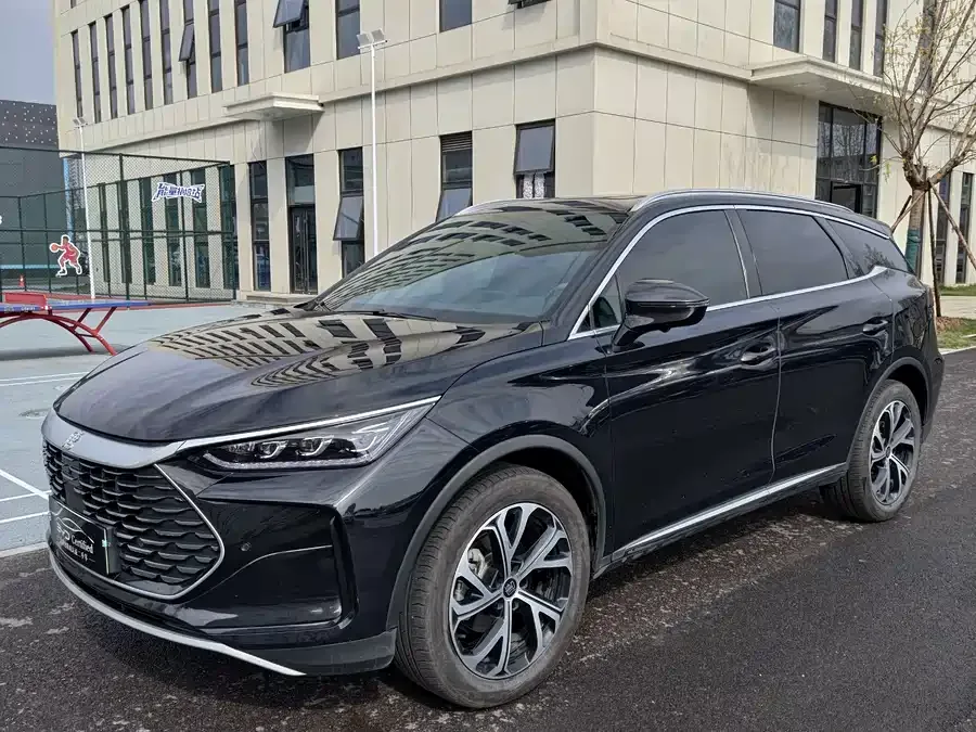 BYD Tang New Energy Tang New Energy 2025 DM-i 115KM Flagship 2024 — фото 1, купить с доставкой в Москву