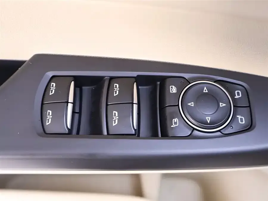 Buick GL8 2023 ES Lu Zun Premium Edition 2023 — миниатюра 5