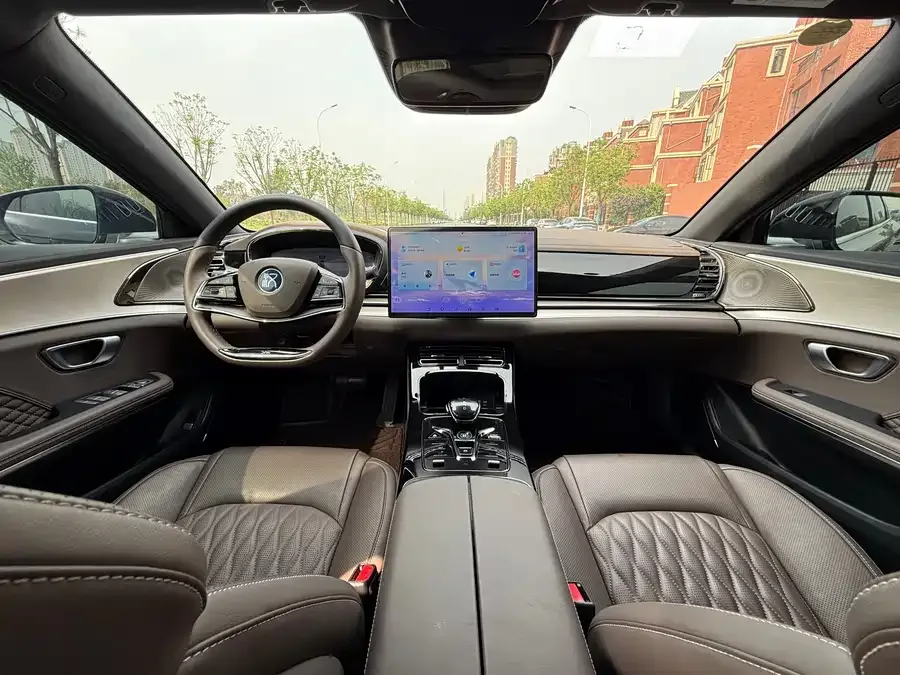 BYD Second-hand Han 2023 EV Champion Edition 506KM Front-wheel Drive Premium 2024 — миниатюра 2