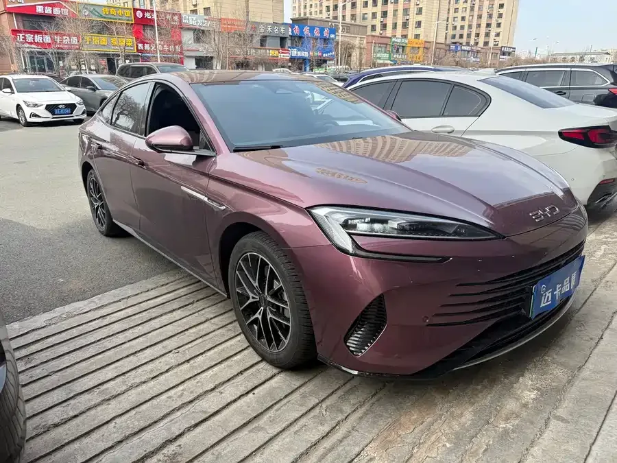 BYD Seal Haibao 2023 DM-i 1.5T 121km Premium Edition 2023 — миниатюра 3