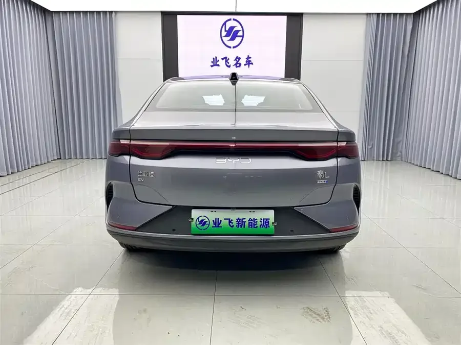 BYD Qin L Qin L 2025 EV 545KM Cloud Carriage Edition 2025 — миниатюра 2