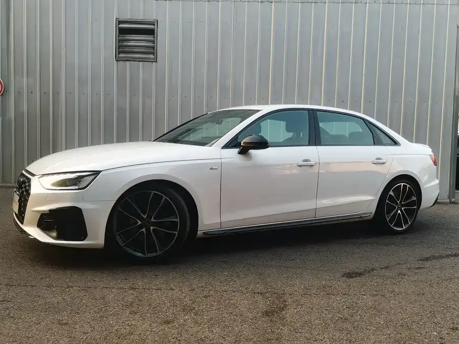 Audi a4 l 2023