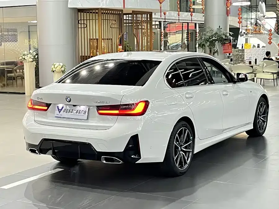 BMW 3 Series BMW 3 Series 2025 325Li M Sport Package 2026 — миниатюра 5