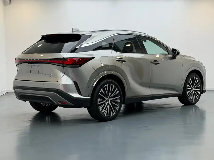 Lexus RX New Energy 2023 450h+ 4WD Enjoy Edition 2023 — миниатюра 2
