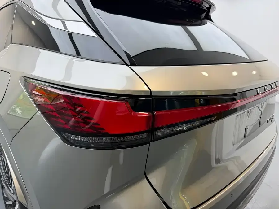 Lexus RX New Energy 2023 450h+ 4WD Enjoy Edition 2023 — миниатюра 4
