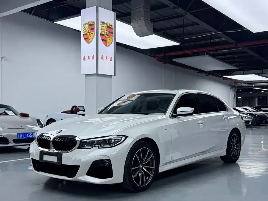 BMW 3 series BMW 3 Series 2022 325Li M Sport Package 2022 — фото 1, купить с доставкой в Москву