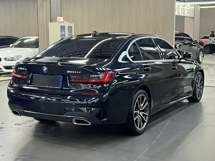BMW 3 series BMW 3 Series 2022 320Li M Sport Package 2022 — миниатюра 2
