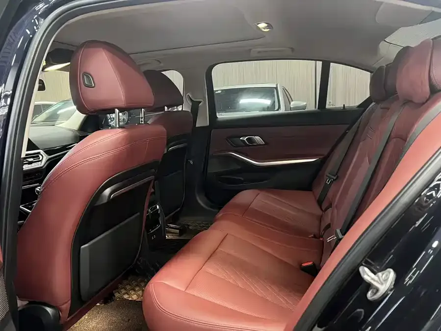 BMW 3 series BMW 3 Series 2022 320Li M Sport Package 2022 — миниатюра 3