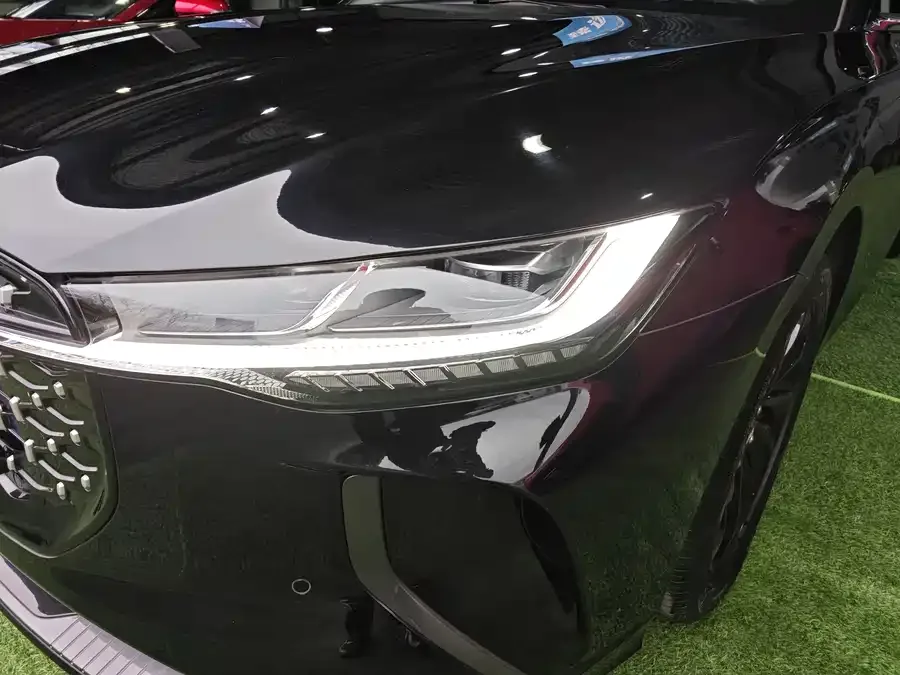 Lincoln Z 2024 2.0T 2WD Premium Hybrid Edition 2024 — миниатюра 3