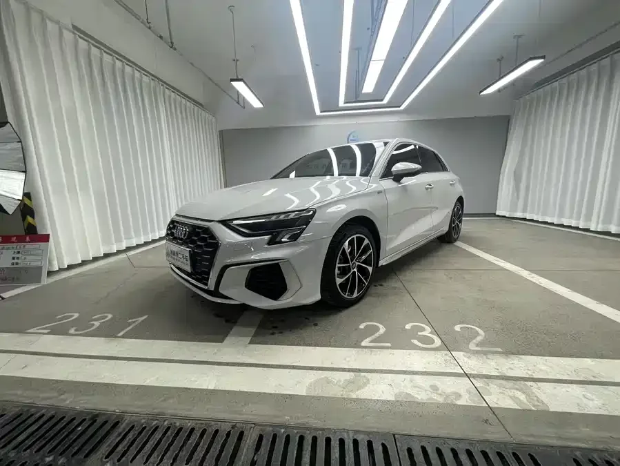 Audi A3 2022 Sportback 35 TFSI Aggressive Sports Edition 2022 — фото 1, купить с доставкой в Москву