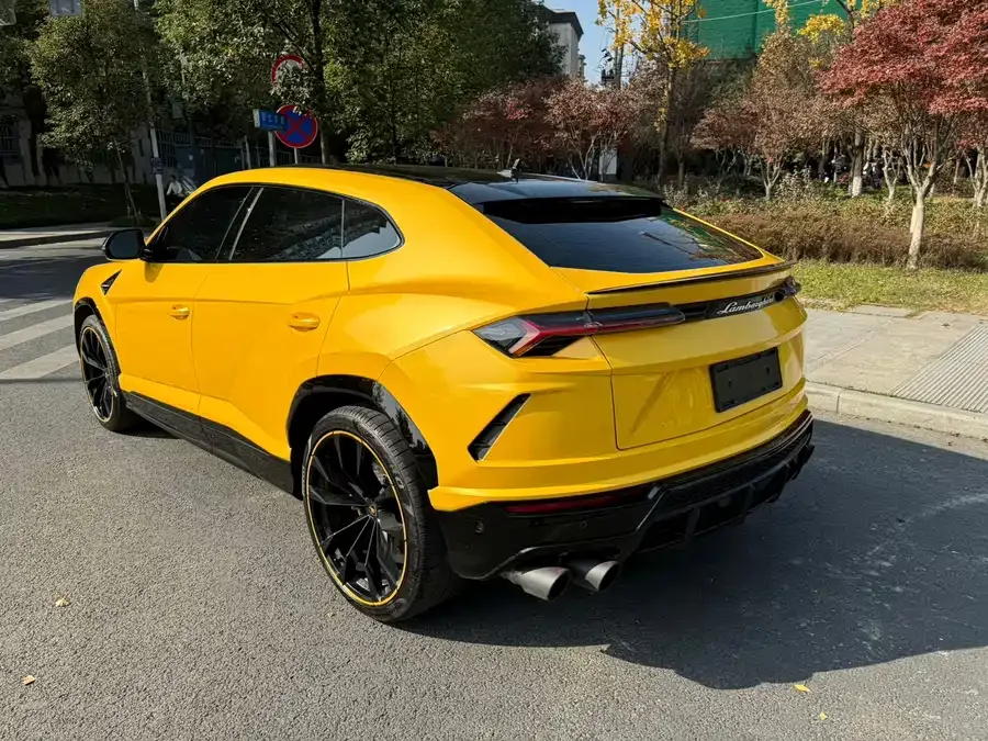 Lamborghini Urus Urus 2021 4.0T V8 2022 — миниатюра 2