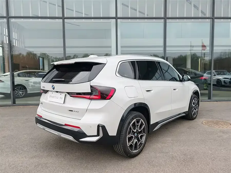 BMW X1 2025 sDrive25Li X Design Package 2025 — миниатюра 2
