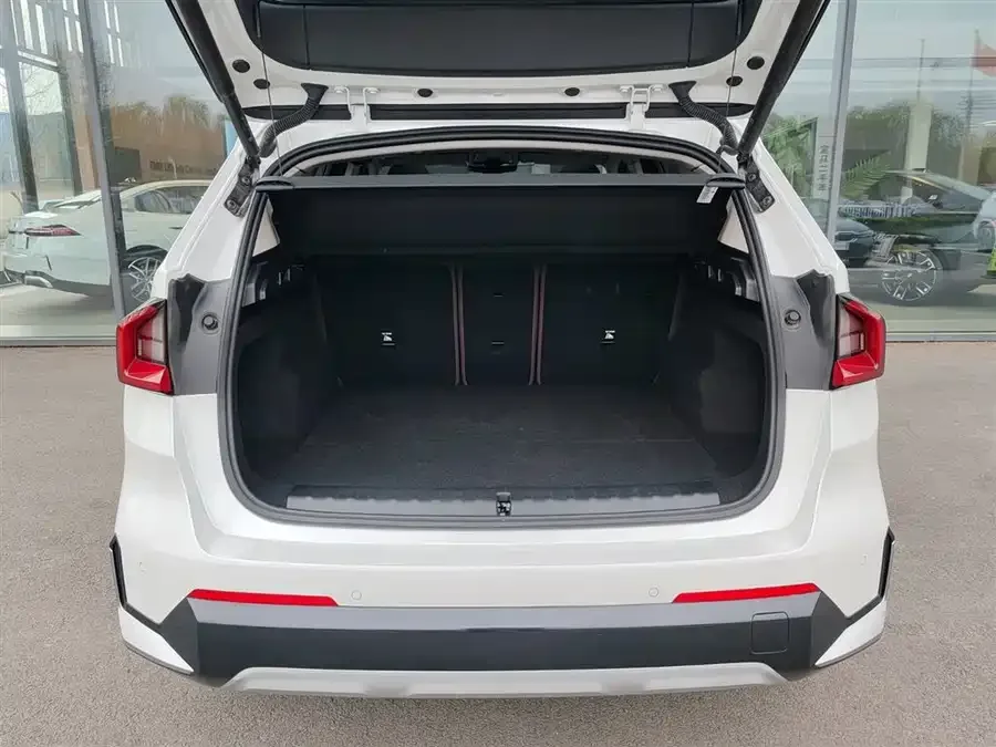 BMW X1 2025 sDrive25Li X Design Package 2025 — миниатюра 3