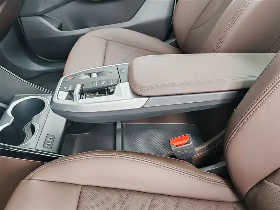 BMW X1 2025 sDrive25Li X Design Package 2025 — миниатюра 5