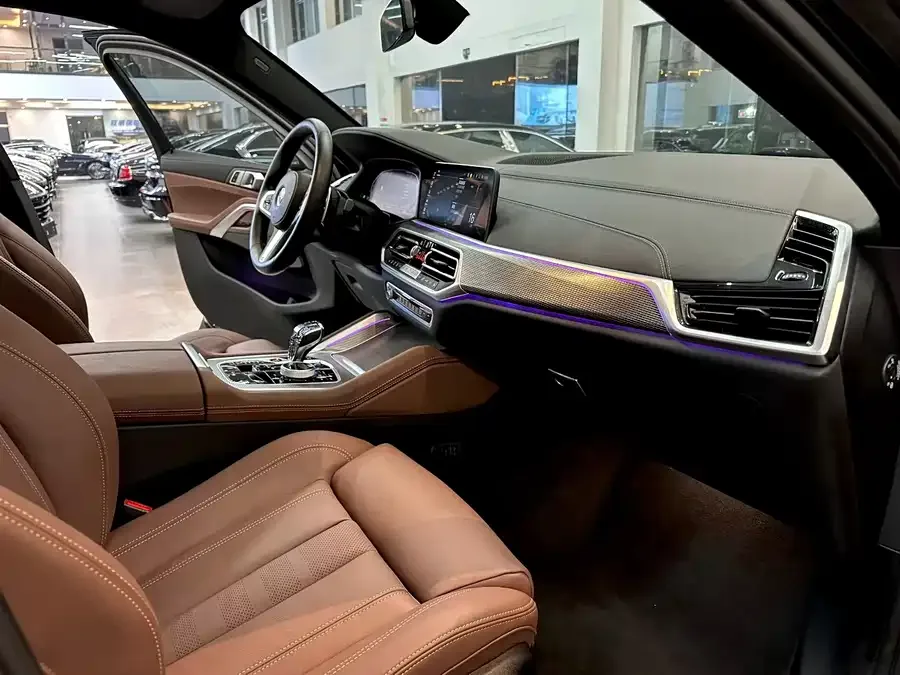 BMW X6 2022 facelift xDrive40i M Sport package 2022 — миниатюра 3