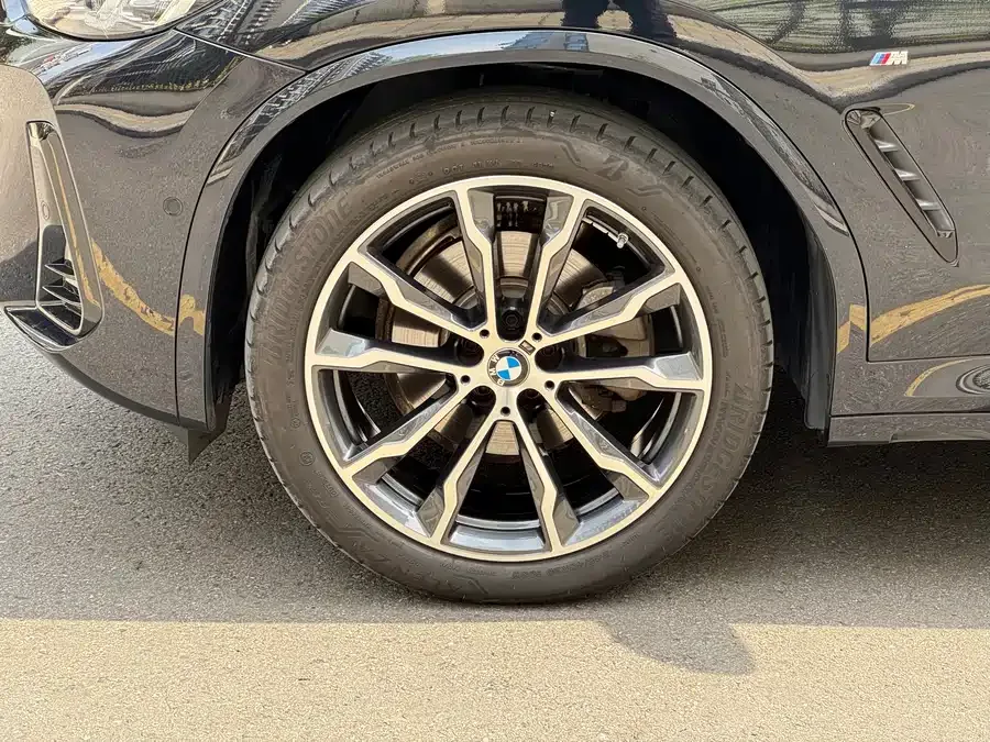 BMW X3 2023 facelift xDrive30i Leading M Night Edition 2024 — миниатюра 2