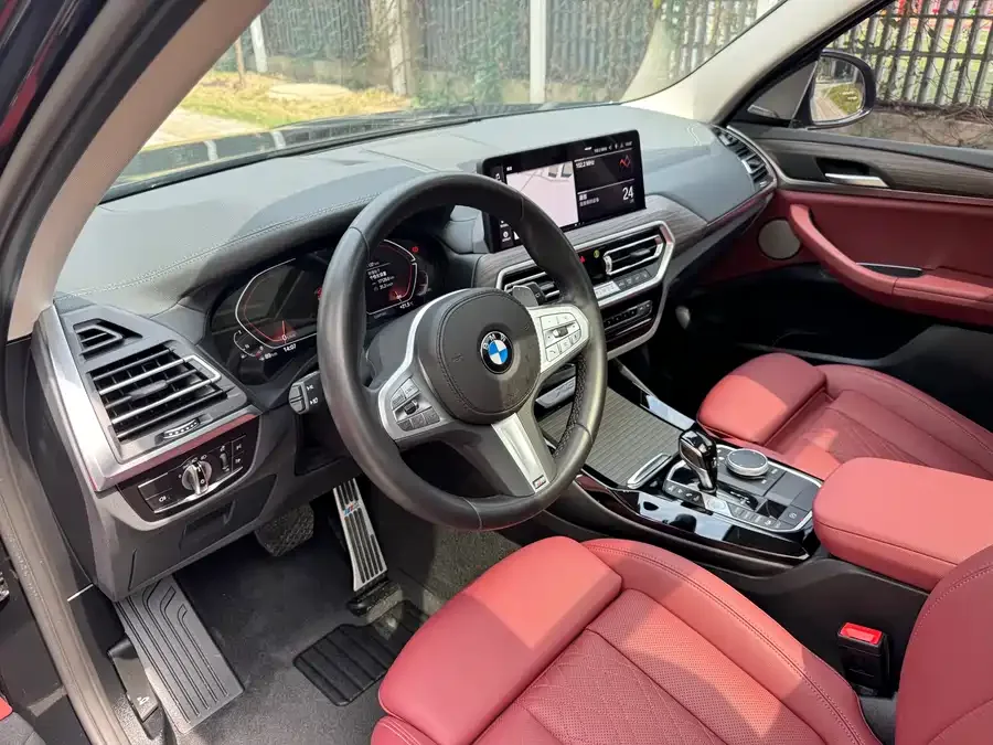 BMW X3 2023 facelift xDrive30i Leading M Night Edition 2024 — миниатюра 4
