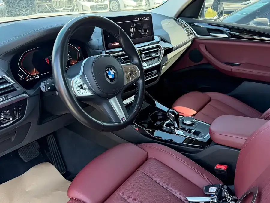 BMW X3 2022 facelift xDrive25i M Sport package 2023 — миниатюра 4