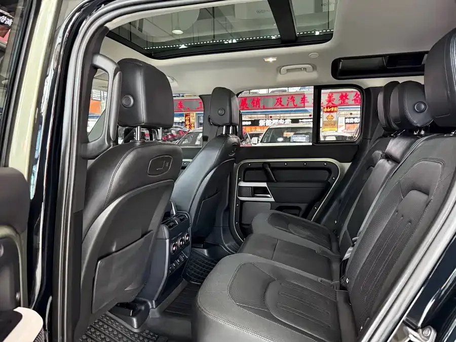 Land Rover guard Land Rover Defender 2022 110 P400 X 2022 — миниатюра 4