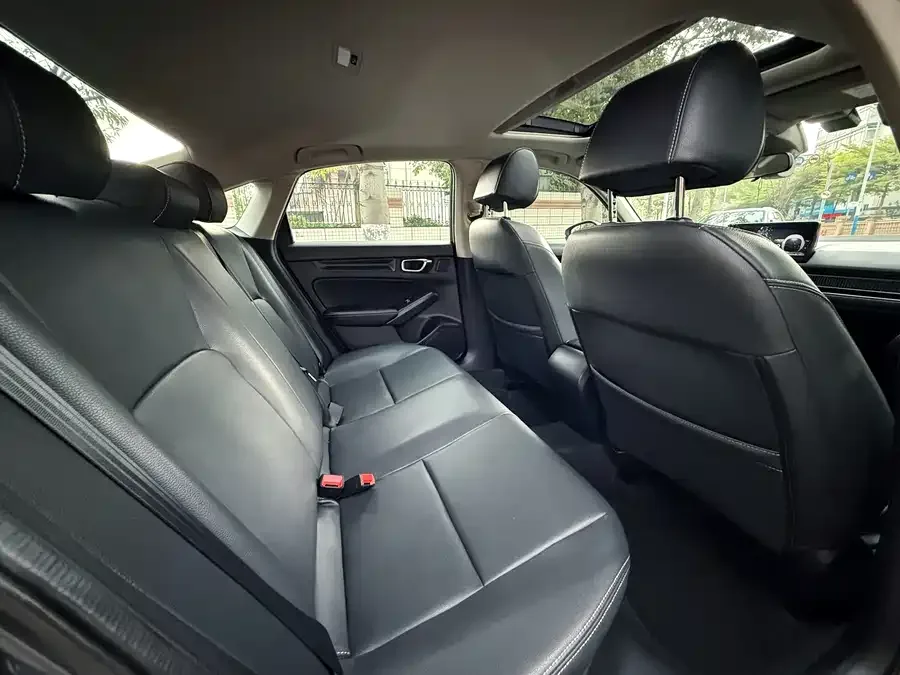 Honda Civic 2023 Civic 240TURBO CVT Sporty Control Special Edition 2023 — миниатюра 5