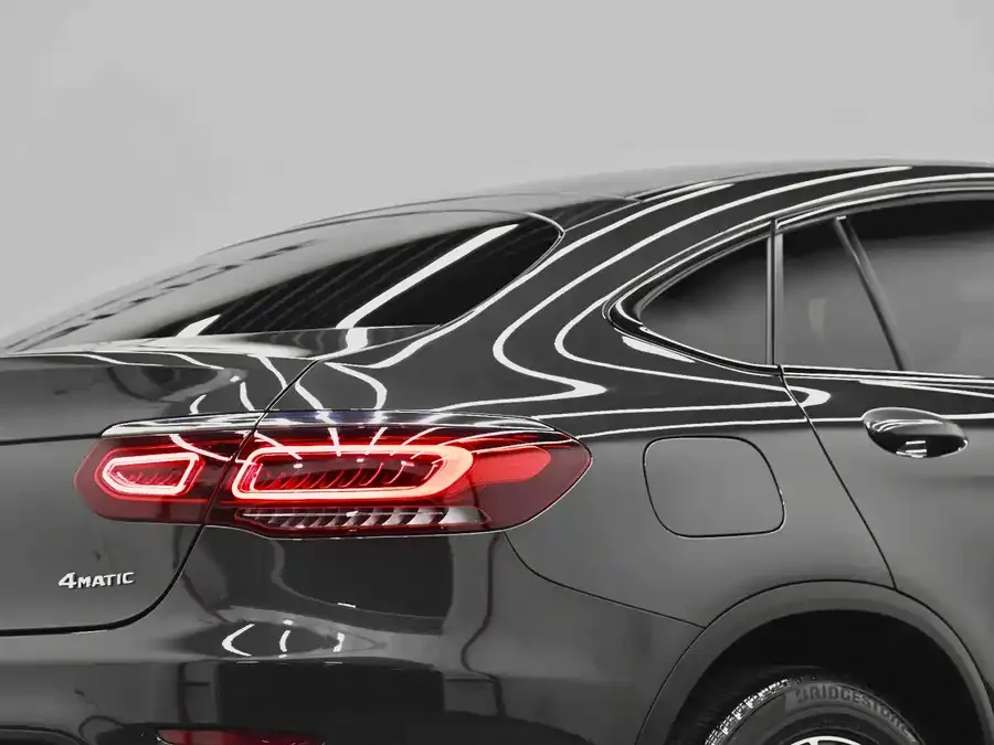 Mercedes-Benz GLC Coupe Mercedes-Benz GLC Coupe 2023 GLC 260 4MATIC Coupe SUV 2023 — миниатюра 3